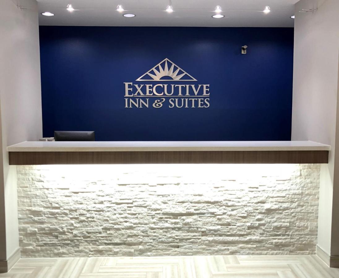 Executive Inn And Suites Joaquin Kültér fotó