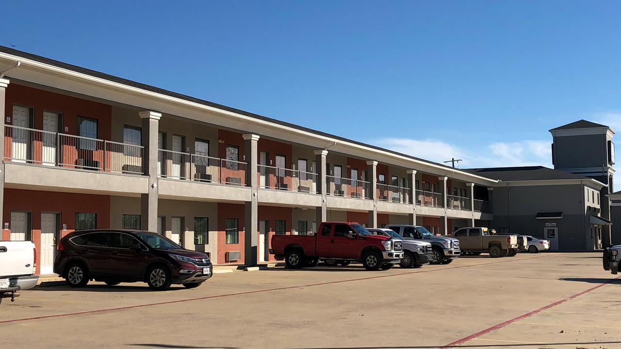 Executive Inn And Suites Joaquin Kültér fotó